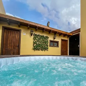 https://casa-lidia.in-canary-islands.com